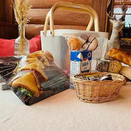 Jaegerstuebli Отель 3*