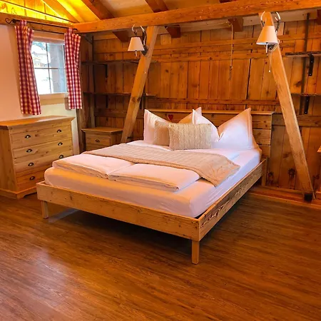 Jaegerstuebli Hotel 3*