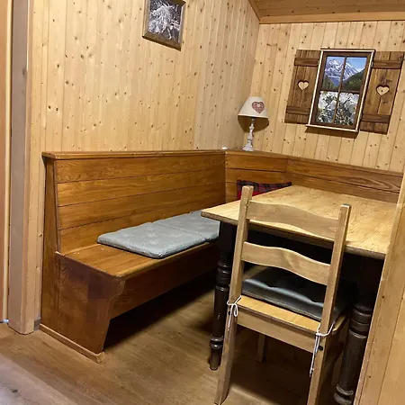 Hotel Jaegerstuebli 3*