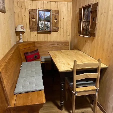 Jaegerstuebli Отель