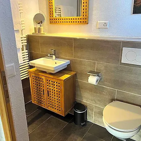 Jaegerstuebli Hotel 3*